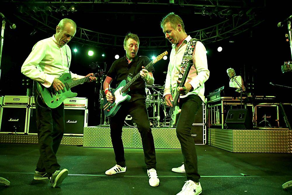 Status Quo roztančili brněnské Boby centrum legendárními hity