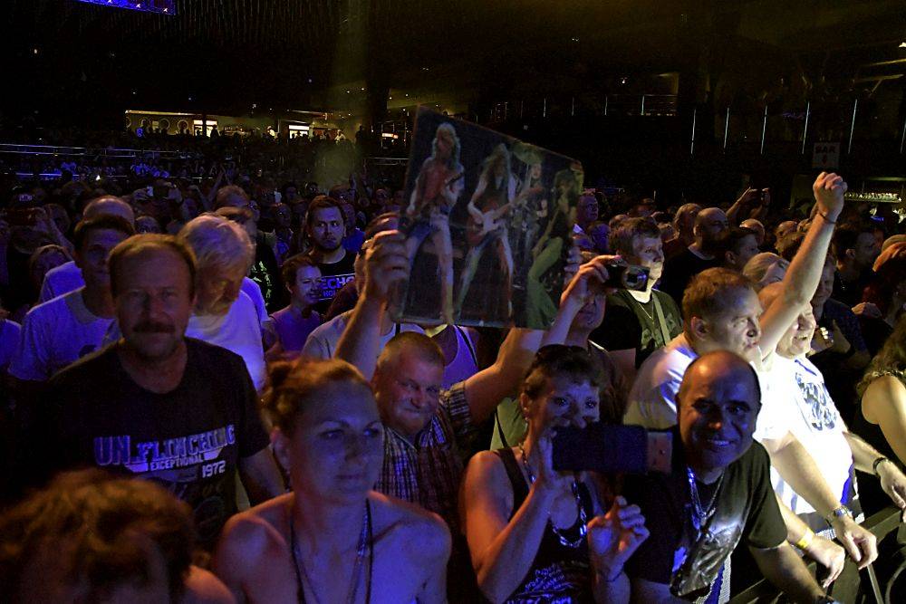 Status Quo roztančili brněnské Boby centrum legendárními hity