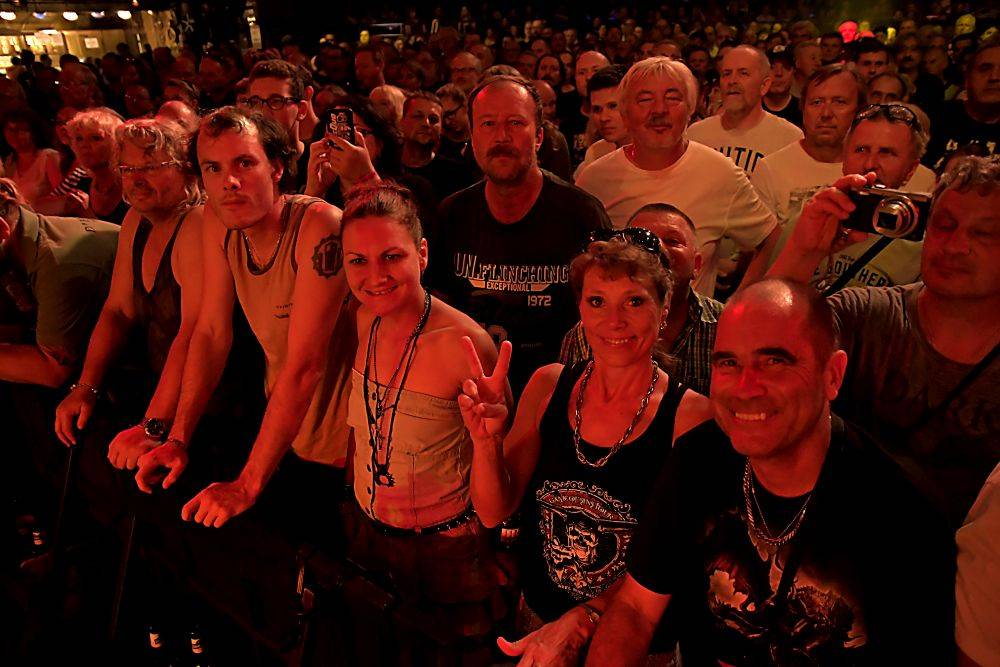 Status Quo roztančili brněnské Boby centrum legendárními hity