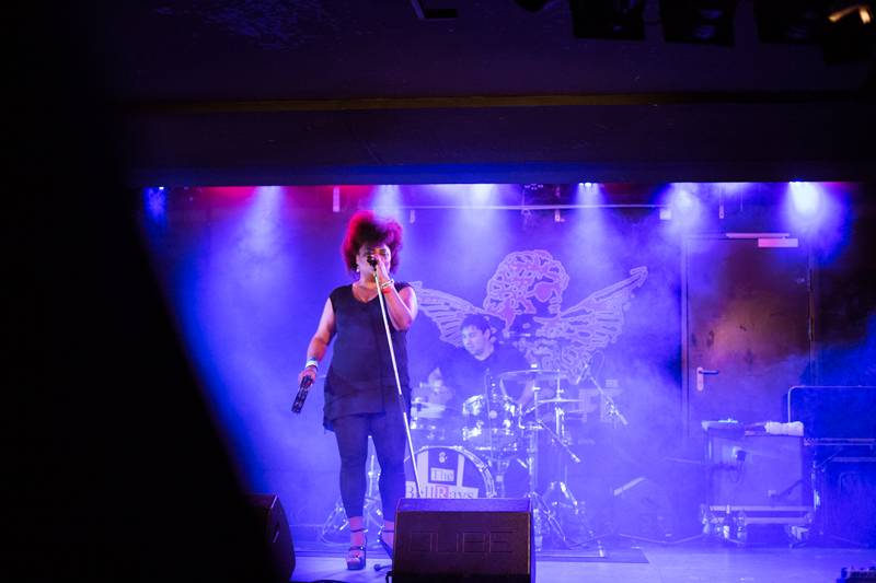 The BellRays představili pražskému publiku v Rock Café směs soulu, rocku i punku