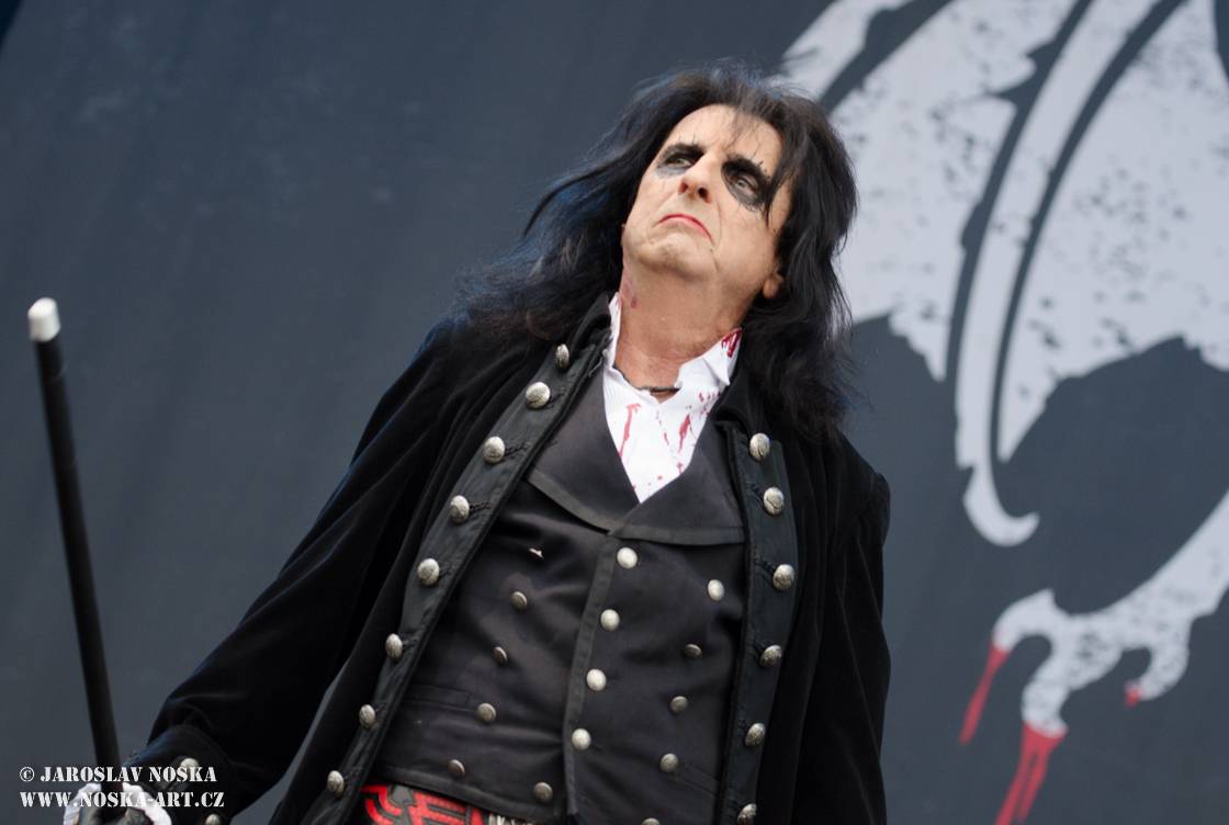 Ozzy Osbourne přitáhl do Letňan 35 tisíc fanoušků. Předskakovali Hollywood Vampires i Jonathan Davis