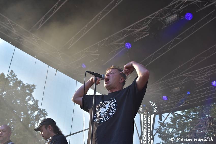 Tři sestry slavili v Plzni Kristova léta. Hráli i E!E nebo Doctor P.P.