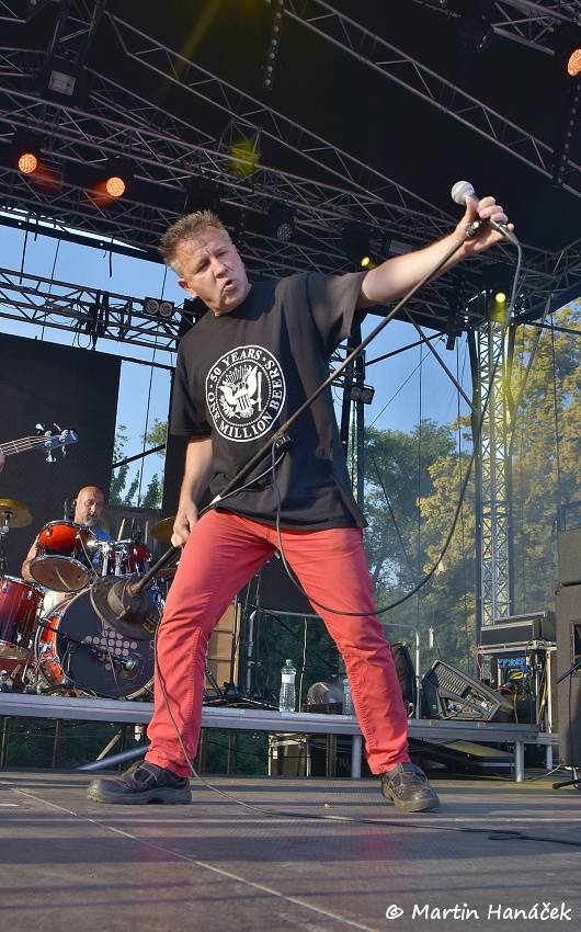 Tři sestry slavili v Plzni Kristova léta. Hráli i E!E nebo Doctor P.P.