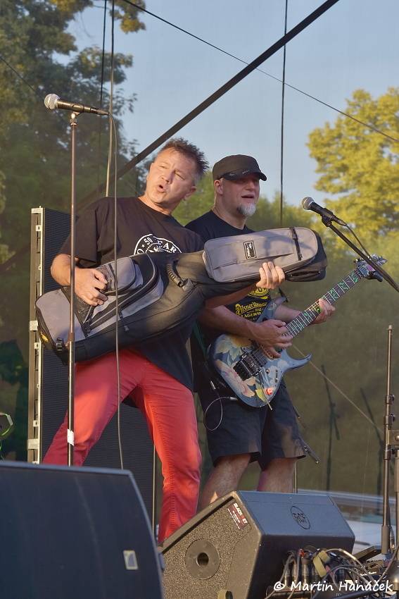 Tři sestry slavili v Plzni Kristova léta. Hráli i E!E nebo Doctor P.P.