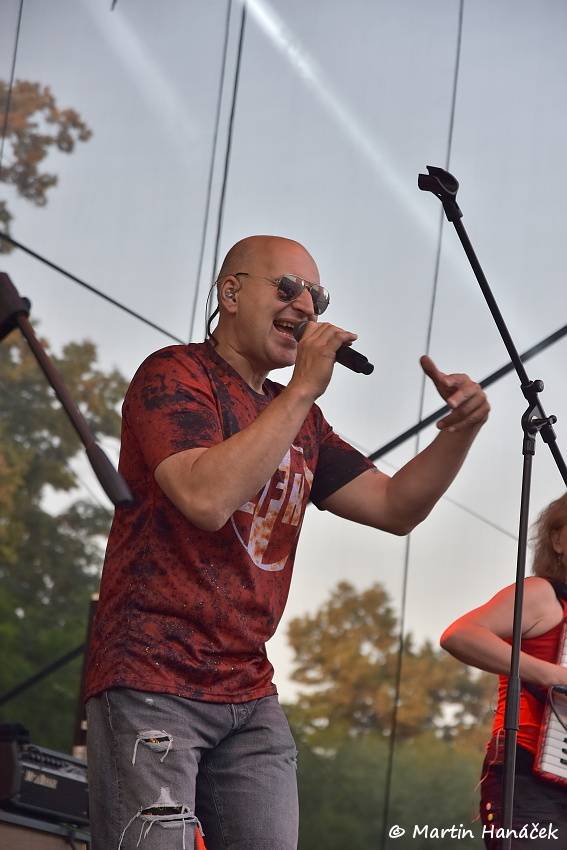 Tři sestry slavili v Plzni Kristova léta. Hráli i E!E nebo Doctor P.P.