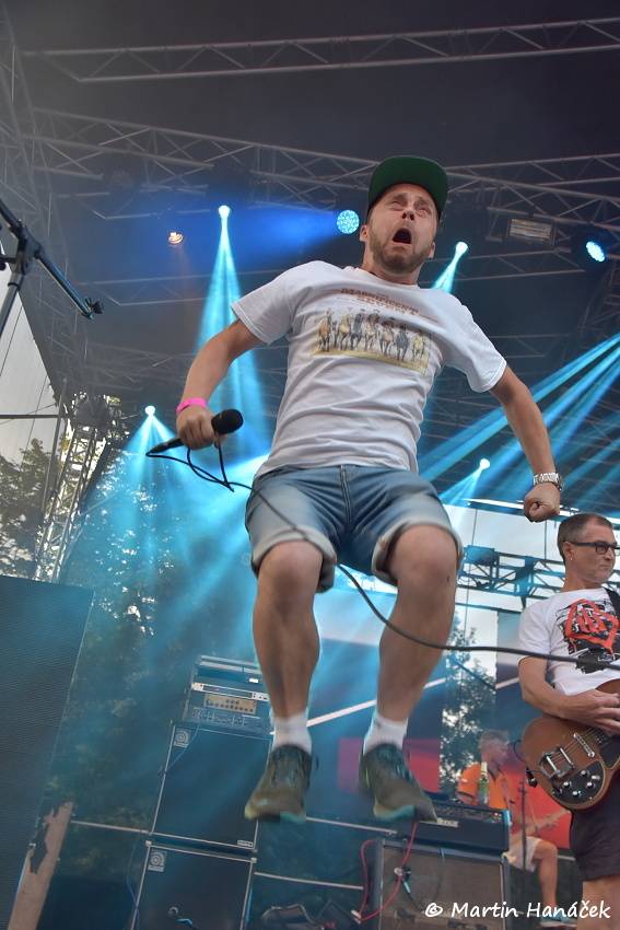 Tři sestry slavili v Plzni Kristova léta. Hráli i E!E nebo Doctor P.P.