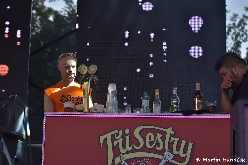 Tři sestry slavili v Plzni Kristova léta. Hráli i E!E nebo Doctor P.P.