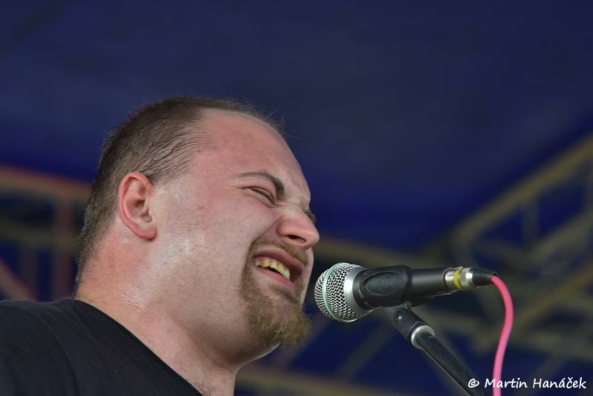 Radovan fest podruhé: Ve Vochově u Plzně zahráli Plexis, Gauneři nebo Queens Of Everything