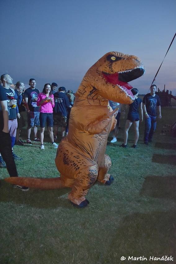 Radovan fest podruhé: Ve Vochově u Plzně zahráli Plexis, Gauneři nebo Queens Of Everything