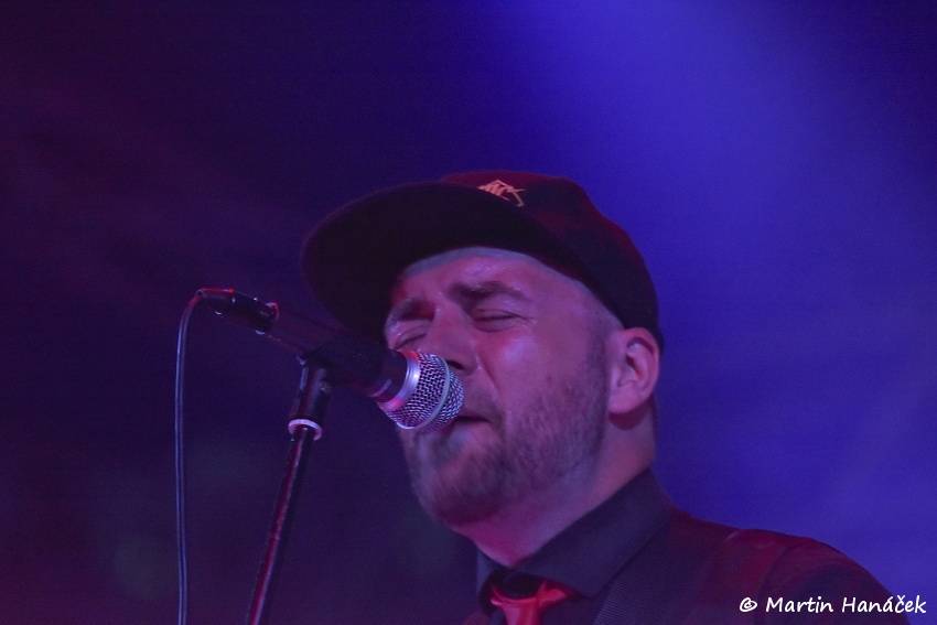 Radovan fest podruhé: Ve Vochově u Plzně zahráli Plexis, Gauneři nebo Queens Of Everything