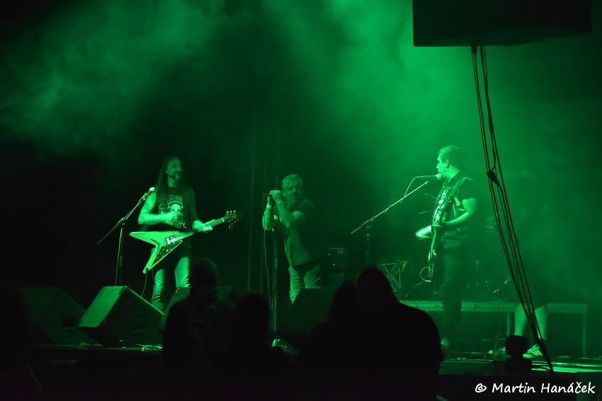 Radovan fest podruhé: Ve Vochově u Plzně zahráli Plexis, Gauneři nebo Queens Of Everything