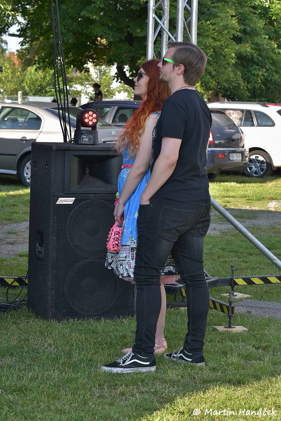 Radovan fest podruhé: Ve Vochově u Plzně zahráli Plexis, Gauneři nebo Queens Of Everything