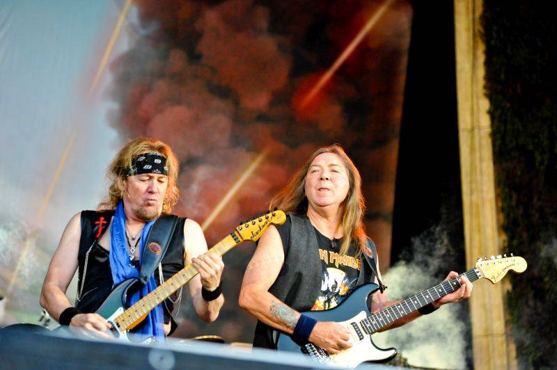 Iron Maiden po dvou letech opět zabouřili v Praze. Na letišti v Letňanech jim aplaudovalo 30 tisíc lidí