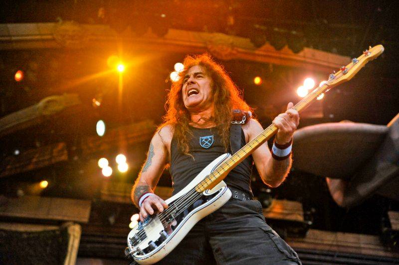 Iron Maiden po dvou letech opět zabouřili v Praze. Na letišti v Letňanech jim aplaudovalo 30 tisíc lidí