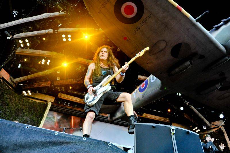 Iron Maiden po dvou letech opět zabouřili v Praze. Na letišti v Letňanech jim aplaudovalo 30 tisíc lidí