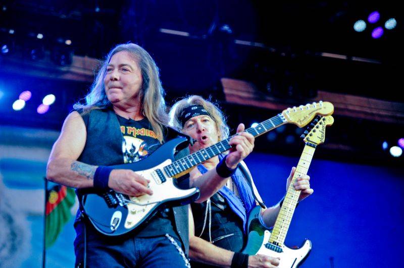 Iron Maiden po dvou letech opět zabouřili v Praze. Na letišti v Letňanech jim aplaudovalo 30 tisíc lidí