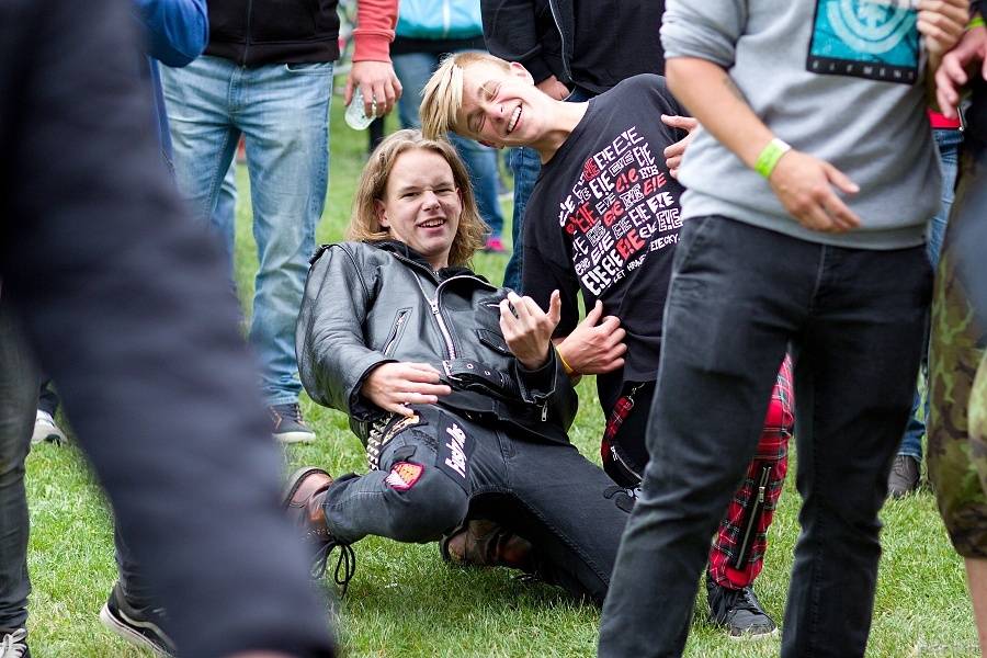 Tři sestry představili v Petrovicích nové písně. Zahráli i Visací zámek nebo Doctor P.P.