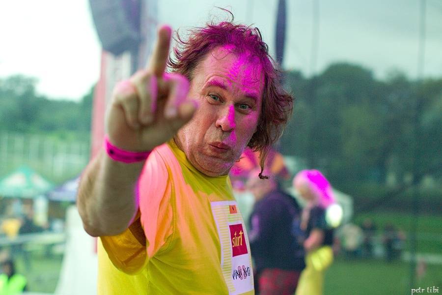 Tři sestry představili v Petrovicích nové písně. Zahráli i Visací zámek nebo Doctor P.P.