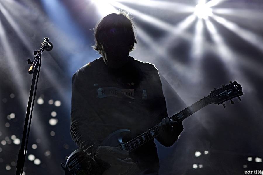 Tři sestry představili v Petrovicích nové písně. Zahráli i Visací zámek nebo Doctor P.P.