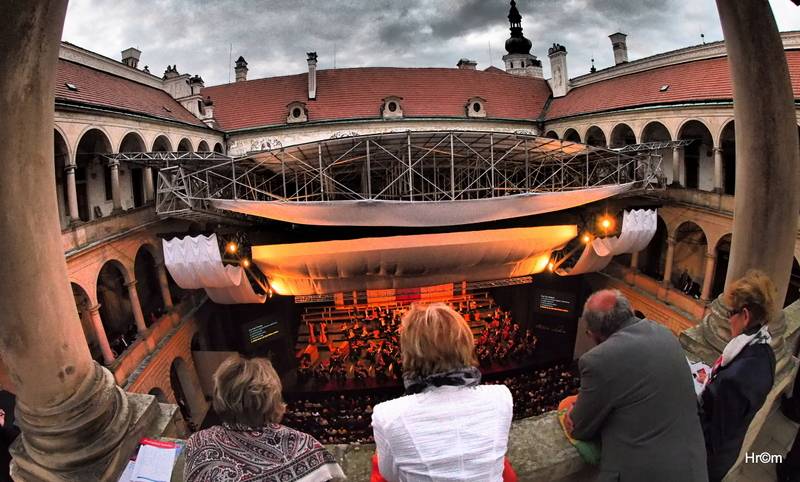 minus123minut a Prague Philharmonia byli na Smetanově Litomyšli oceněni dlouhotrvajícím aplausem