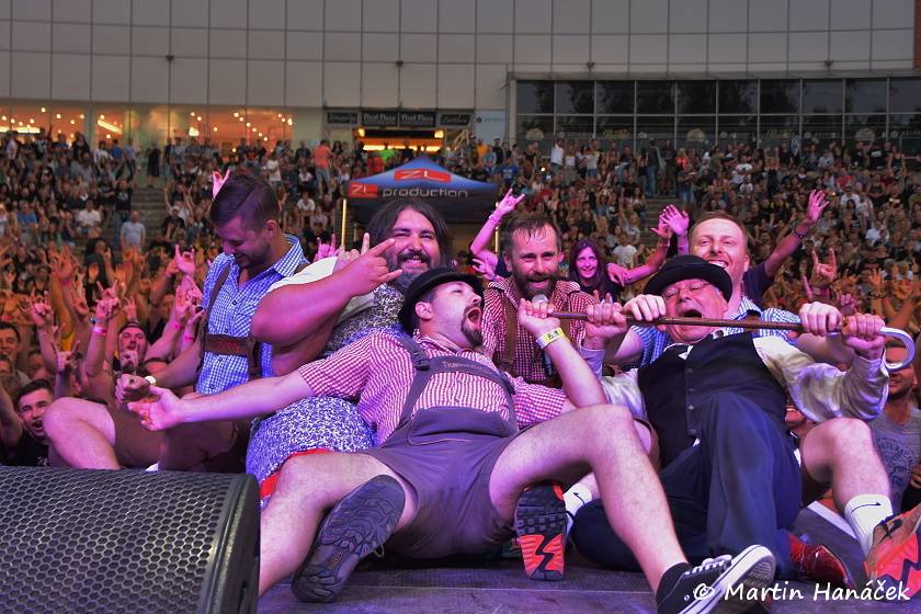 Rock In Plzeň: Harlej, Horkýže slíže a Trautenberk rozdováděli západočeské fanoušky