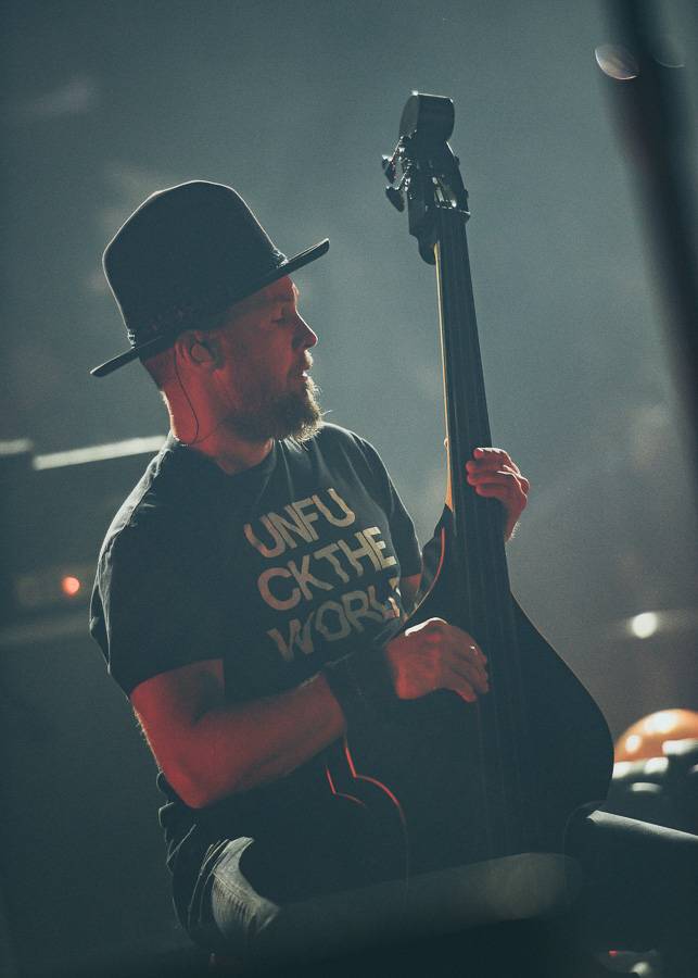 Pearl Jam zasypali O2 arenu nekompromisní smrští grungeových hitů 