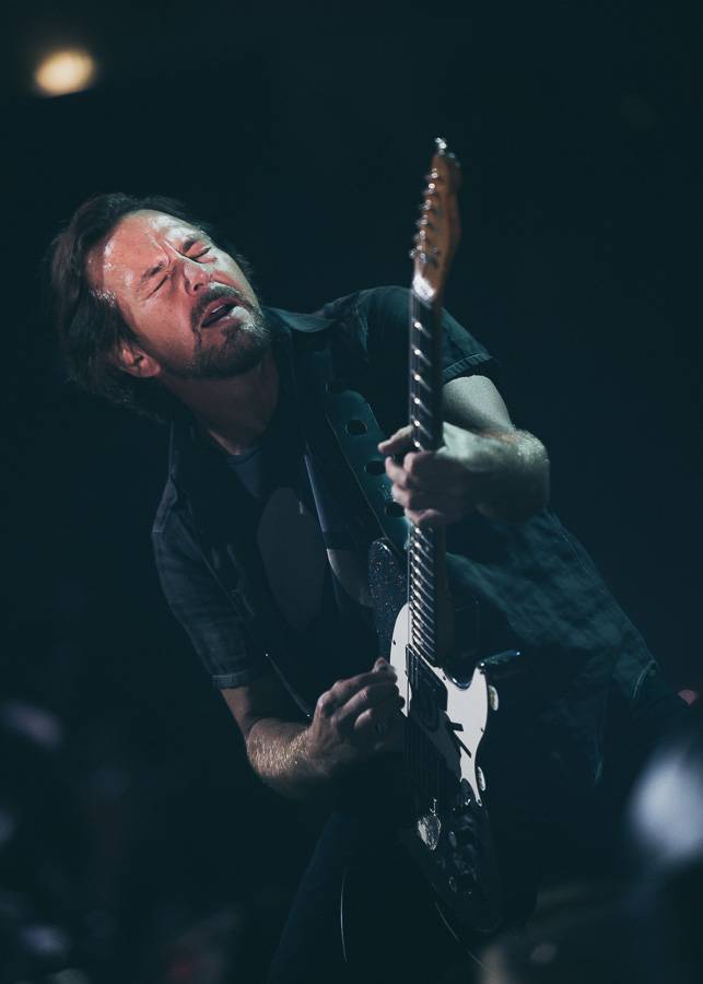 Pearl Jam zasypali O2 arenu nekompromisní smrští grungeových hitů 
