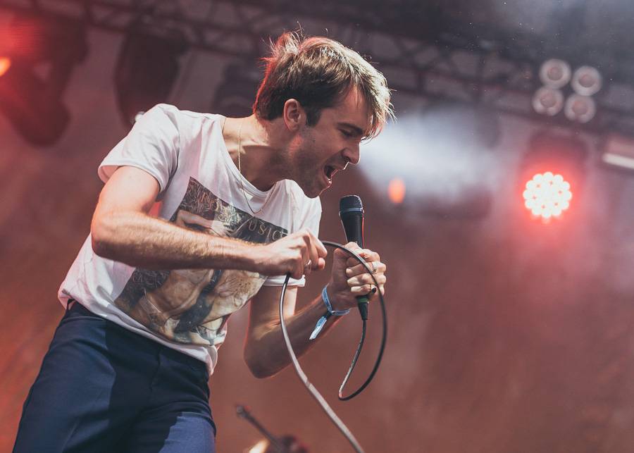 V první den Rock for People vystoupili The Kooks, Enter Shikari nebo The Vaccines