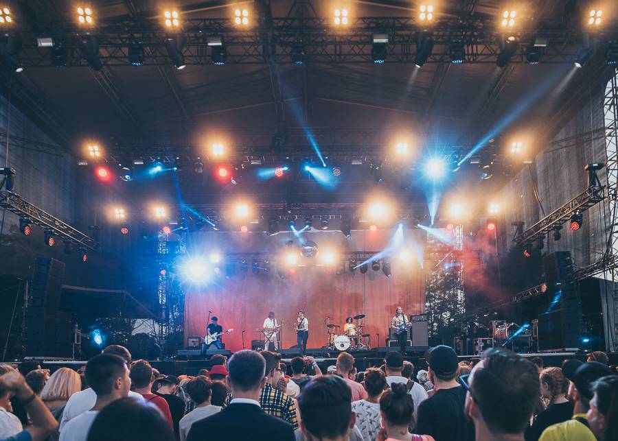 V první den Rock for People vystoupili The Kooks, Enter Shikari nebo The Vaccines