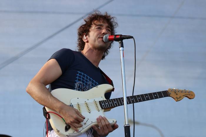 Festival Rock for People se v první den těšil slunečnému počasí, hráli Enter Shikari nebo The Kooks