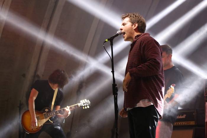 Festival Rock for People se v první den těšil slunečnému počasí, hráli Enter Shikari nebo The Kooks