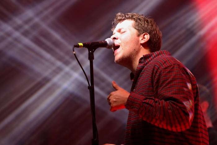 Festival Rock for People se v první den těšil slunečnému počasí, hráli Enter Shikari nebo The Kooks