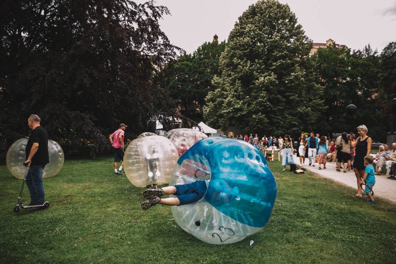 V Karlových Varech zahráli No Name i minus123minut v čele se Zdeňkem Bínou 