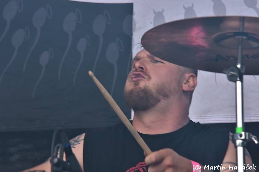 Na Pekelném ostrově v Holýšově zahráli Arakain s Lucií Bílou, Doga nebo Dymytry