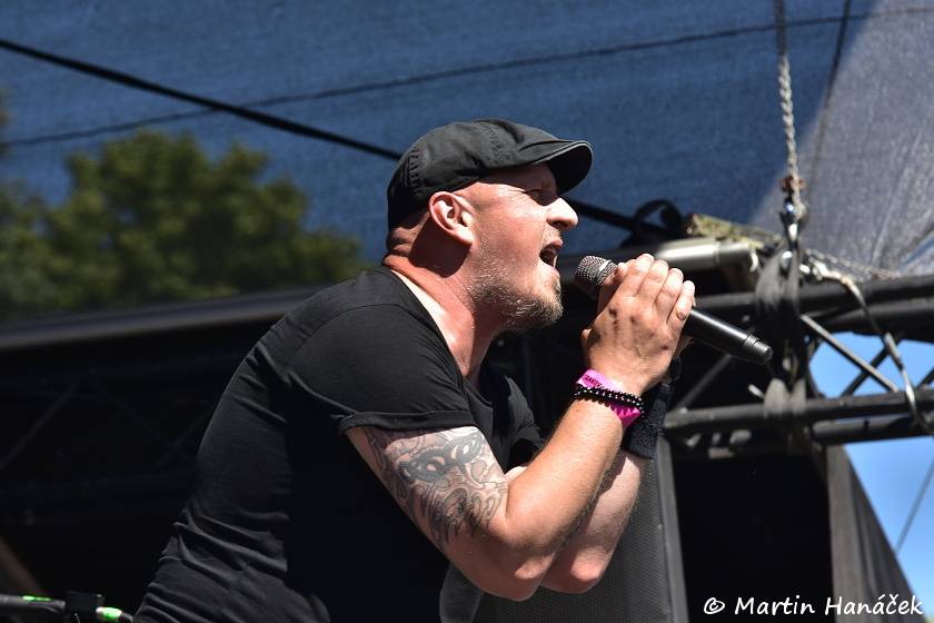 Pekelný ostrov Holýšov: Pod kotlem přikládali Uriah Heep, Alkehol, Chinaski nebo Horkýže slíže