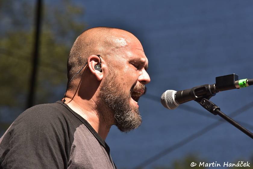 Pekelný ostrov Holýšov: Pod kotlem přikládali Uriah Heep, Alkehol, Chinaski nebo Horkýže slíže