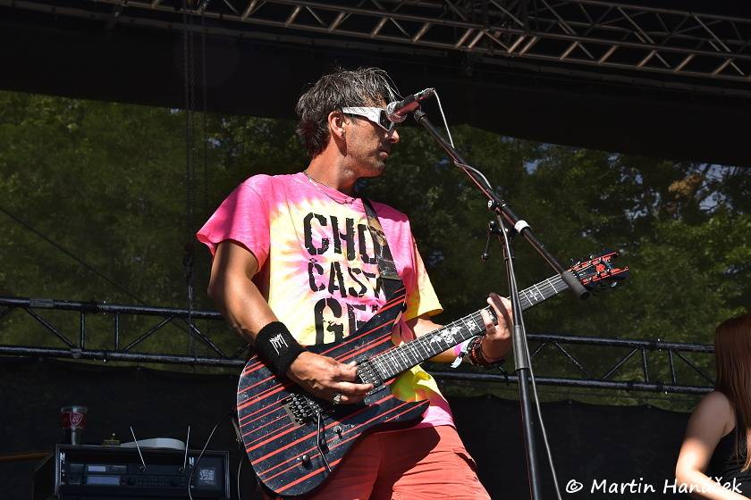 Pekelný ostrov Holýšov: Pod kotlem přikládali Uriah Heep, Alkehol, Chinaski nebo Horkýže slíže