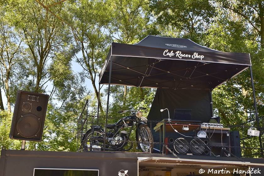 Pekelný ostrov Holýšov: Pod kotlem přikládali Uriah Heep, Alkehol, Chinaski nebo Horkýže slíže