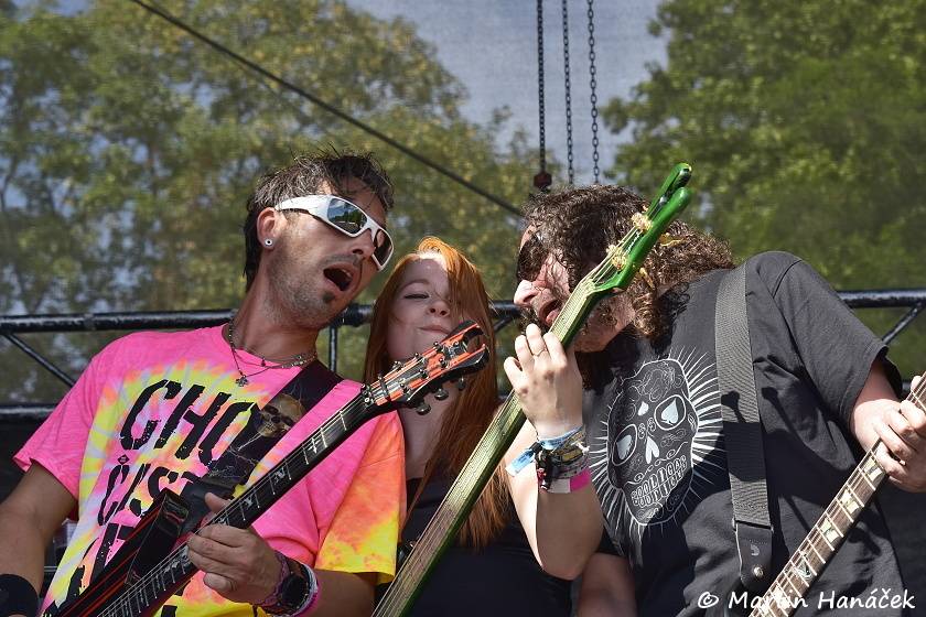 Pekelný ostrov Holýšov: Pod kotlem přikládali Uriah Heep, Alkehol, Chinaski nebo Horkýže slíže