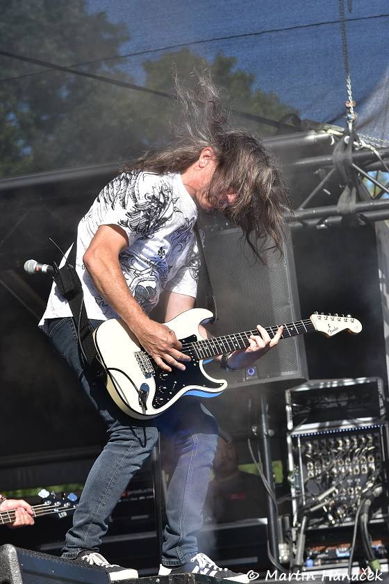 Pekelný ostrov Holýšov: Pod kotlem přikládali Uriah Heep, Alkehol, Chinaski nebo Horkýže slíže