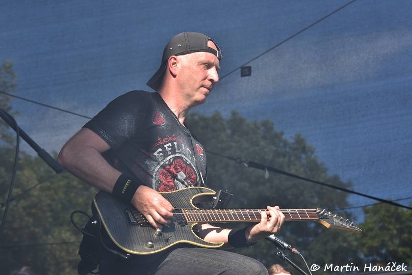 Pekelný ostrov Holýšov: Pod kotlem přikládali Uriah Heep, Alkehol, Chinaski nebo Horkýže slíže