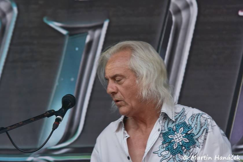 Pekelný ostrov Holýšov: Pod kotlem přikládali Uriah Heep, Alkehol, Chinaski nebo Horkýže slíže