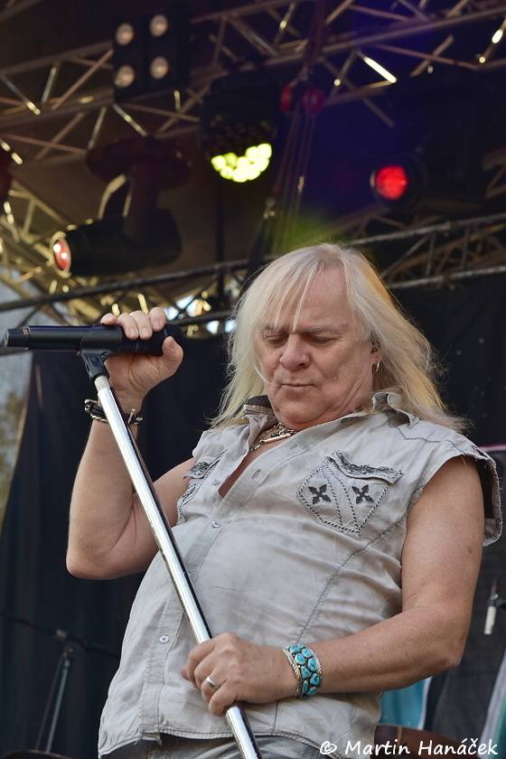 Pekelný ostrov Holýšov: Pod kotlem přikládali Uriah Heep, Alkehol, Chinaski nebo Horkýže slíže