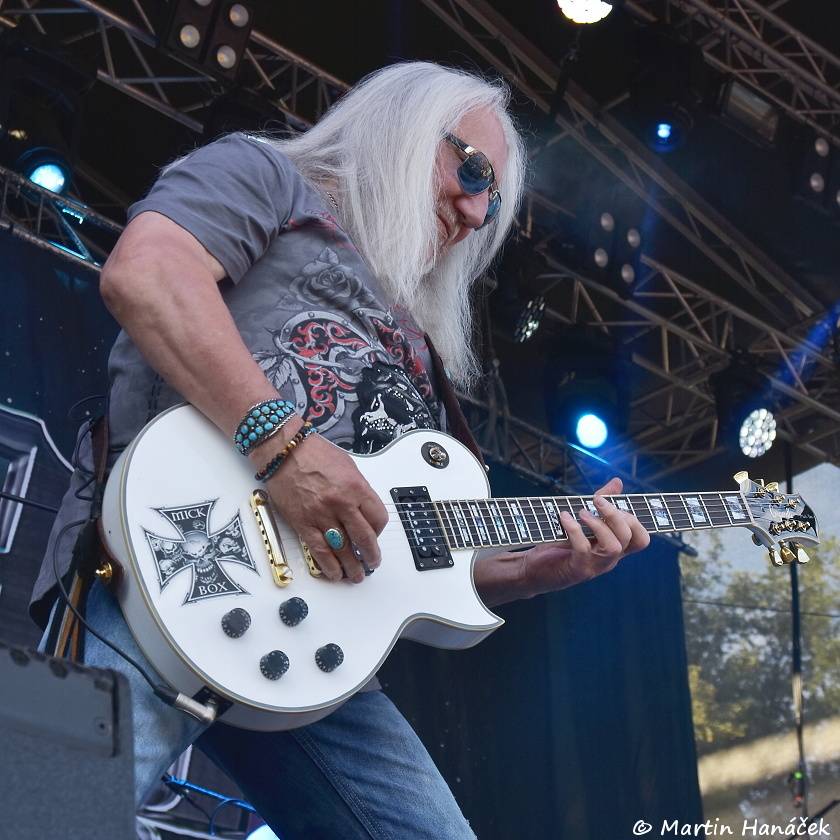 Pekelný ostrov Holýšov: Pod kotlem přikládali Uriah Heep, Alkehol, Chinaski nebo Horkýže slíže