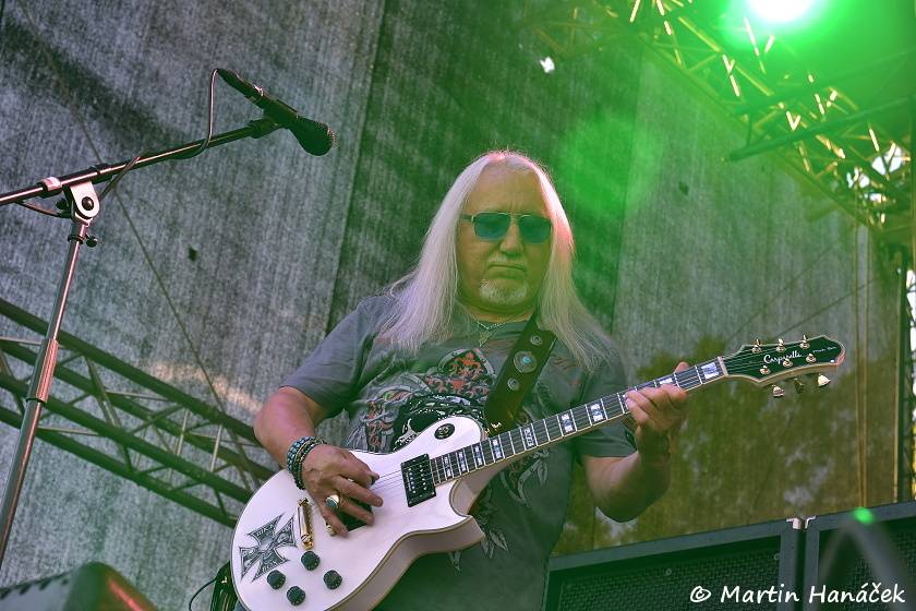 Pekelný ostrov Holýšov: Pod kotlem přikládali Uriah Heep, Alkehol, Chinaski nebo Horkýže slíže