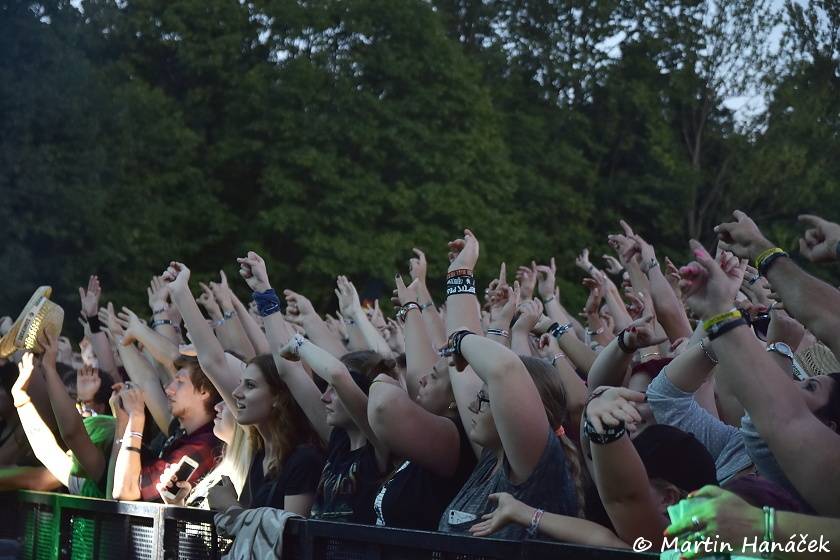 Pekelný ostrov Holýšov: Pod kotlem přikládali Uriah Heep, Alkehol, Chinaski nebo Horkýže slíže