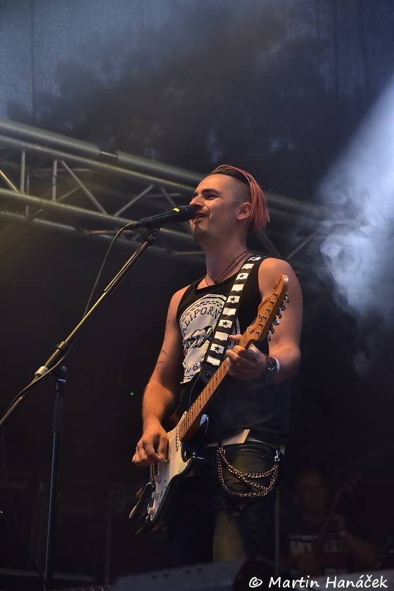 Pekelný ostrov Holýšov: Pod kotlem přikládali Uriah Heep, Alkehol, Chinaski nebo Horkýže slíže