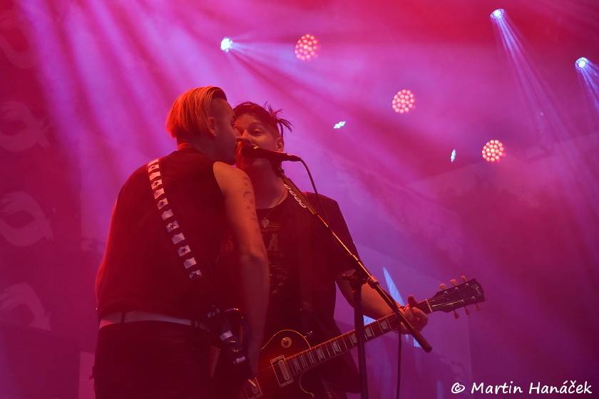 Pekelný ostrov Holýšov: Pod kotlem přikládali Uriah Heep, Alkehol, Chinaski nebo Horkýže slíže