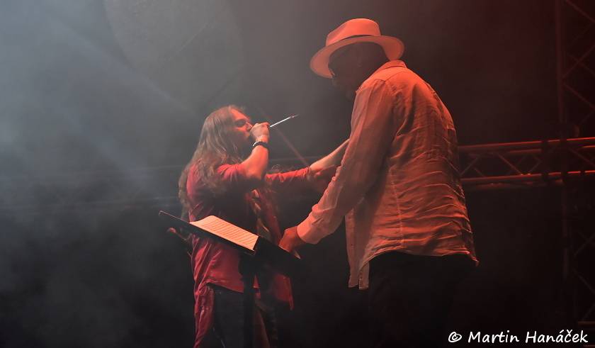 Pekelný ostrov Holýšov: Pod kotlem přikládali Uriah Heep, Alkehol, Chinaski nebo Horkýže slíže