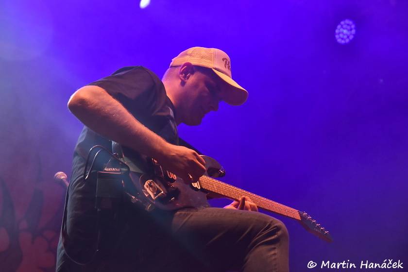 Pekelný ostrov Holýšov: Pod kotlem přikládali Uriah Heep, Alkehol, Chinaski nebo Horkýže slíže